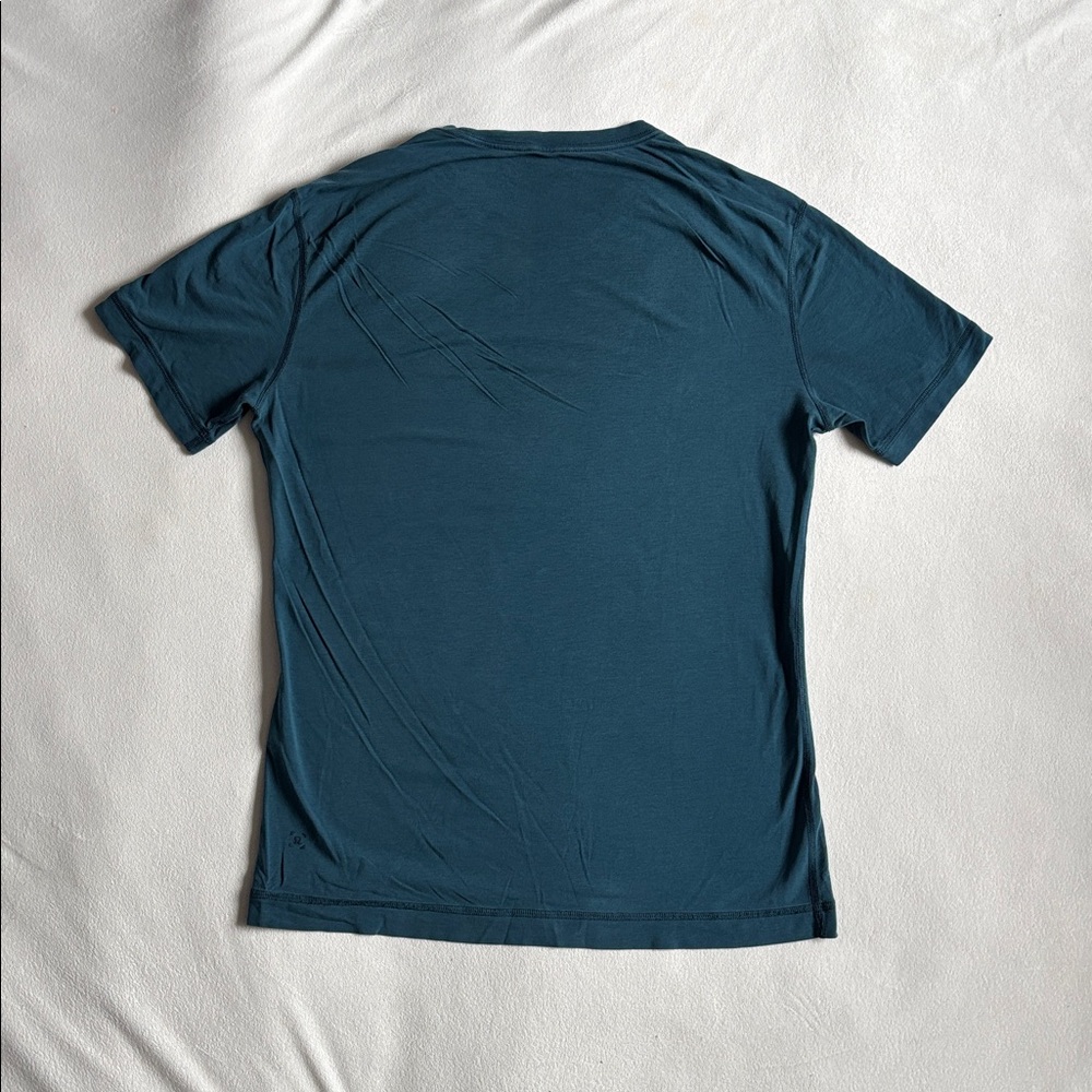 Lululemon Men Shirt